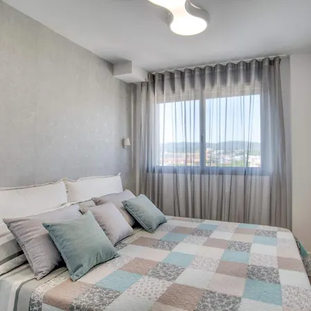 Penthouse On The First Line Apartment