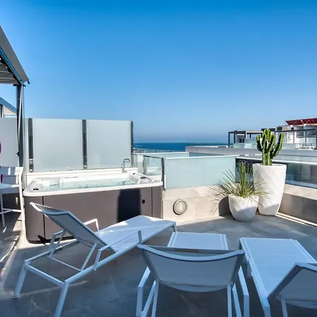 Apartment Penthouse On The First Line