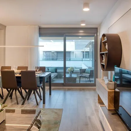 Penthouse On The First Line Apartment *