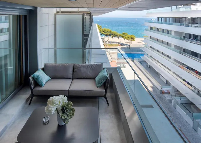 Penthouse On The First Line Daire