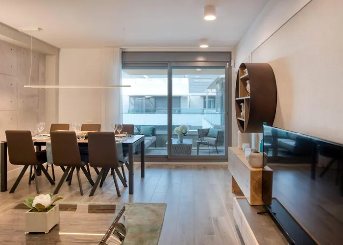 Penthouse On The First Line Daire *