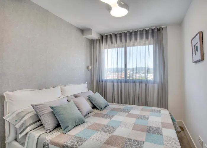 Penthouse On The First Line Daire